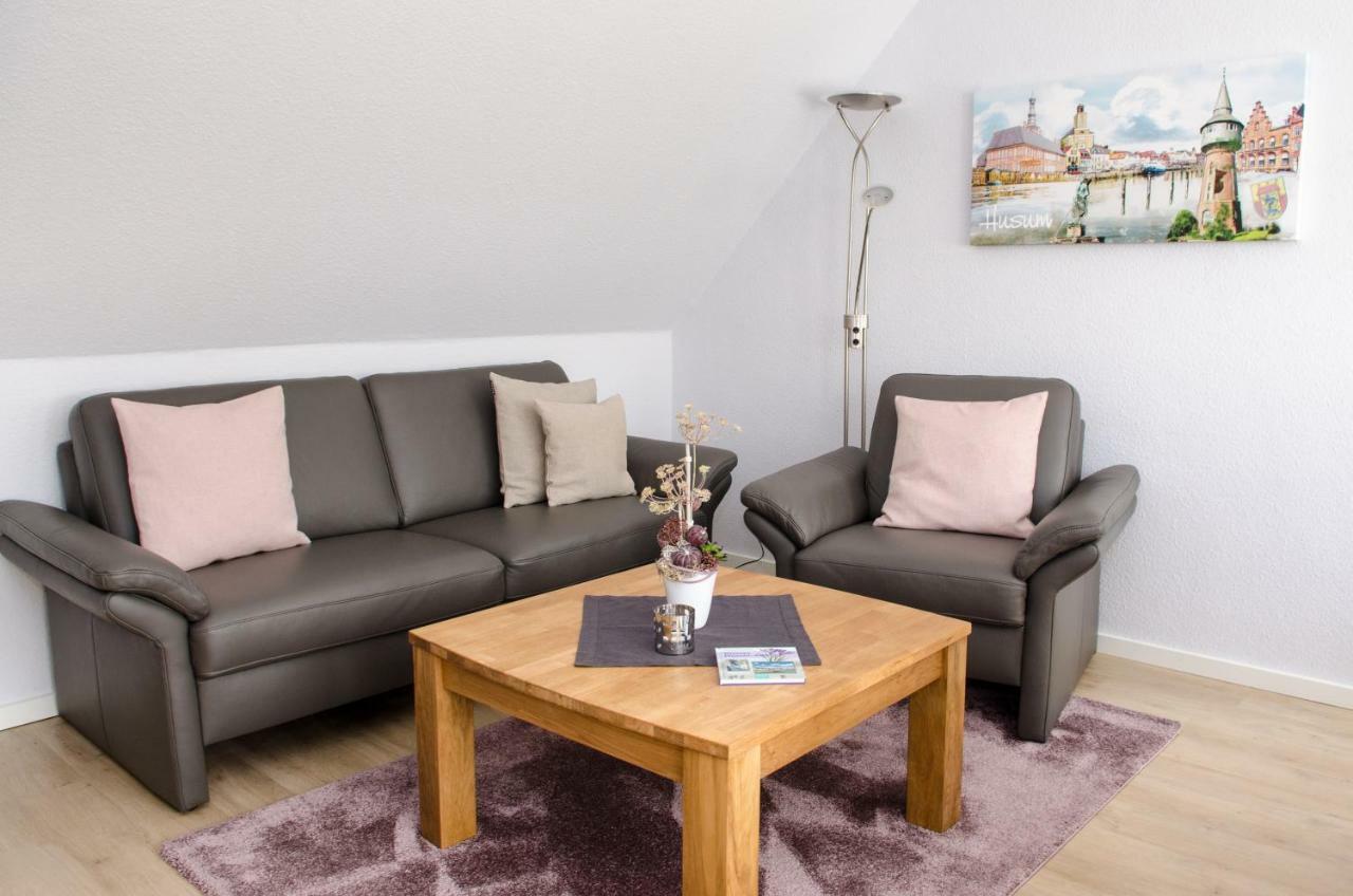 Ferienwohnungen Familie Jensen Husum  Bagian luar foto
